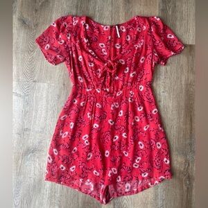 Free People Red Floral Romper Size 10 – Tie Front Puff Sleeve Festival Boho